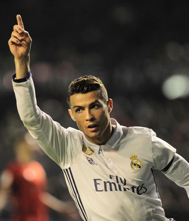 在世界的瞩 在世界的瞩