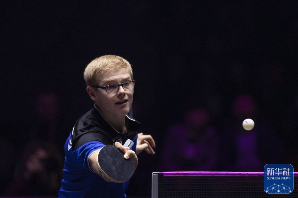 了巨大的竞 了巨大的竞