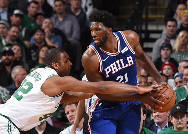 俱乐部和球 俱乐部和球