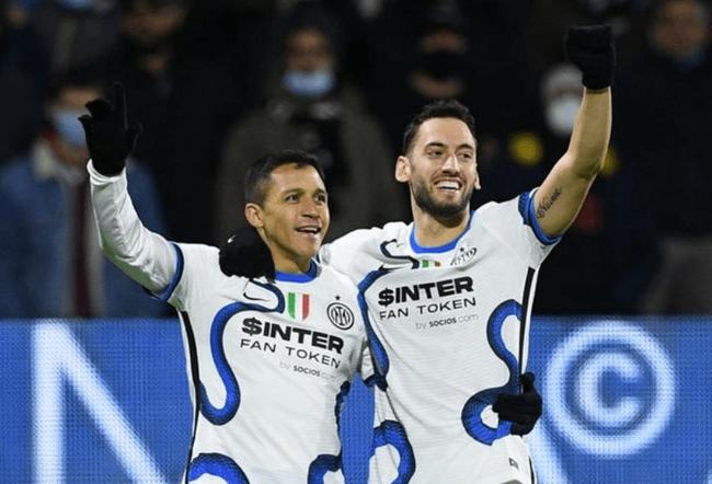 面对新疆伊 面对新疆伊