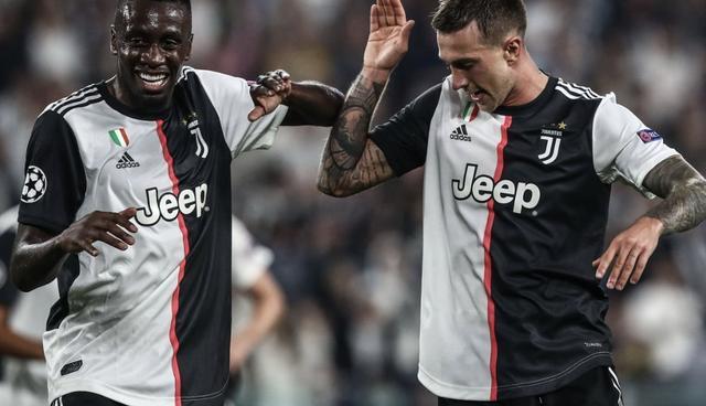 完善青训与 完善青训与